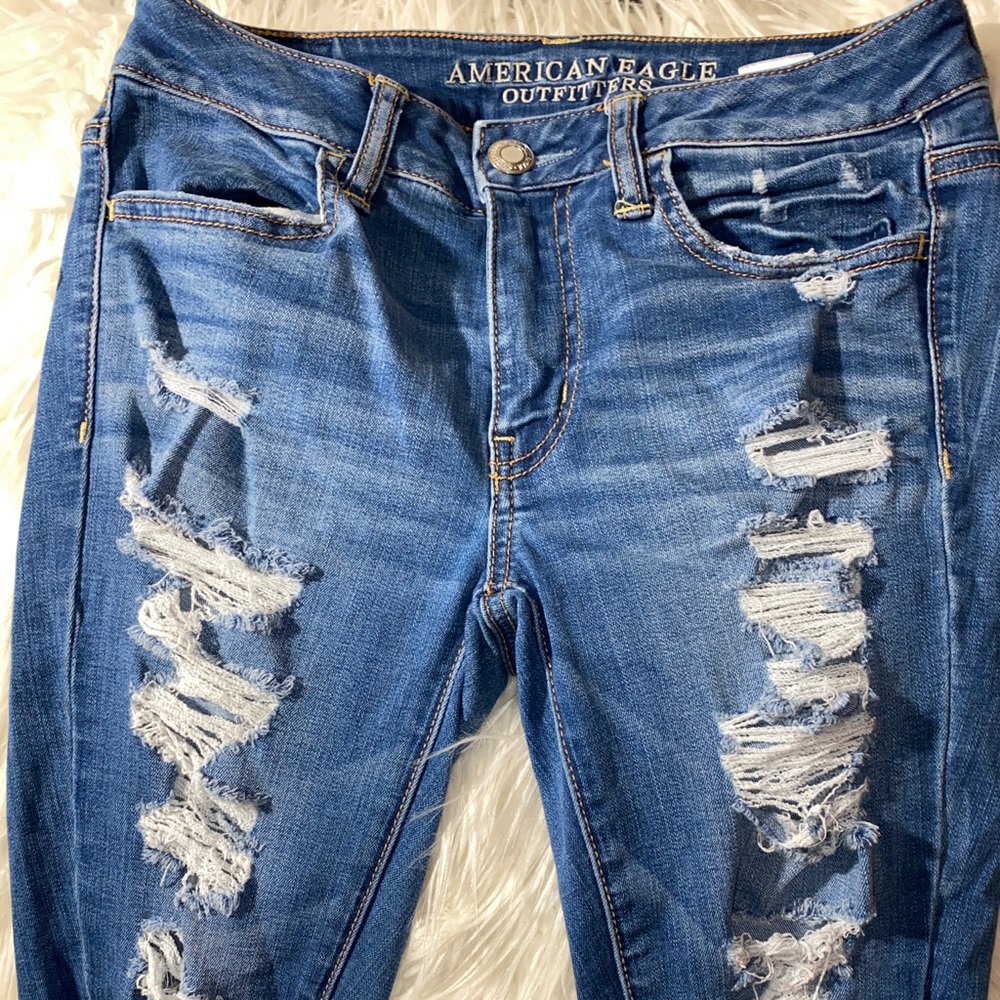 American eagle super ripped mid rise jeans